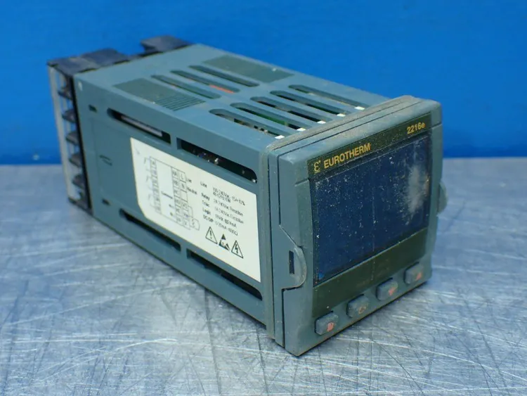 Used EUROTHERM 2216E/AL/VH/R1/R1/RF/2YM/ENG/XXXXX/EU0523 Temperature Controls Ohio US | HGR 24 #802925