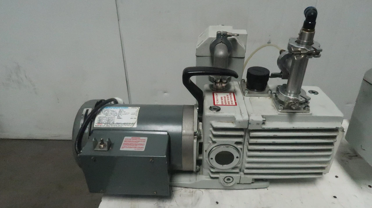 Used LEYBOLD TRIVAC _UNKNOWN_ Vacuum Pumps | OCO Industrial #1633781