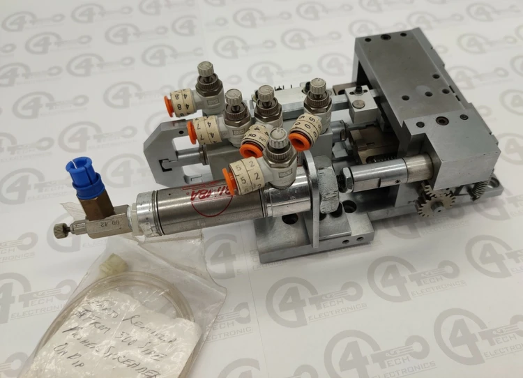 Used Universal Instruments Dip Spreader Miscellaneous PCB & SMT Equipment Michigan US | 4Tech USA #1540388