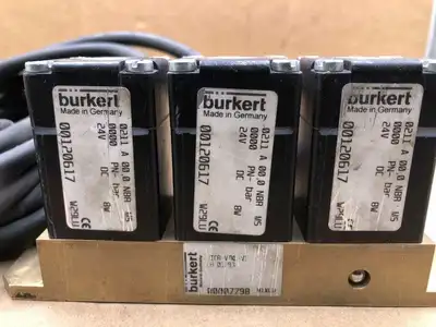 Burkert MICR-VTKL-VI Solenoid Valve Manifold with 3 00120617 Coils 24VDC 8W