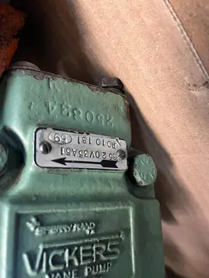 Used VICKERS 3520V35A-5-1DD-10-181 Pumps | Surplus Asset Holdings #1206213