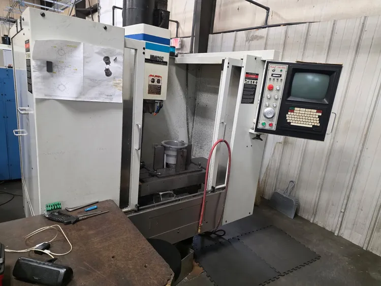Used 1995 FADAL VMC-15 Vertical Machining Centers Michigan US | Star Equipment Co., Inc. #1517110