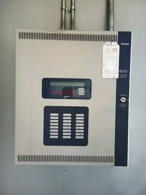 5kV Motor Control Center (MCC) Unit w/ (4) Breakers & (2) Load-Break Switches