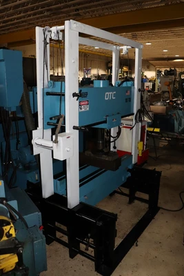 OTC Series YD-50 50 Ton H Frame Hydraulic Press