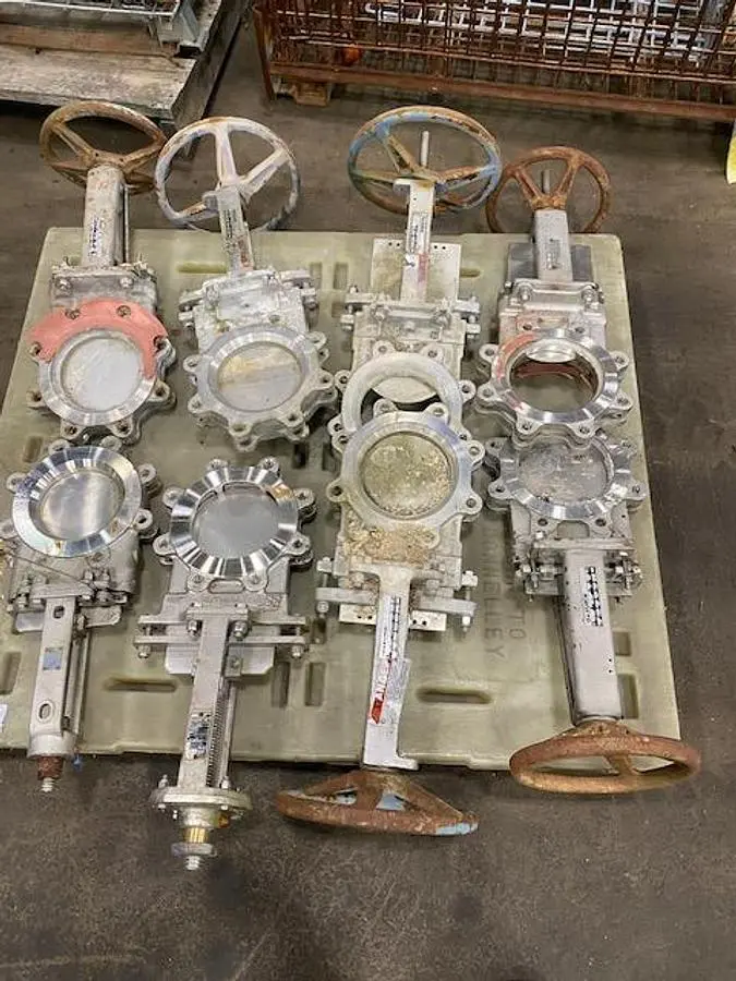 USED DEZURIK, VELAN, EC SIZE 6"