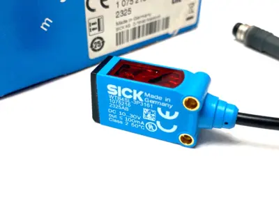USED SICK PHOTOELECTRIC PROXIMITY SENSOR BACKGROUND SUPPRESSION