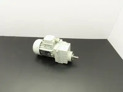 Lenze MDEMAXX 063-42 Inline Gear Motor 7.18 Reducer .31kw 230/460V GST04-1M VCR