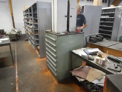USED MAZAK H12 X: 610 - Y: 457 - Z: 457 MM CNC