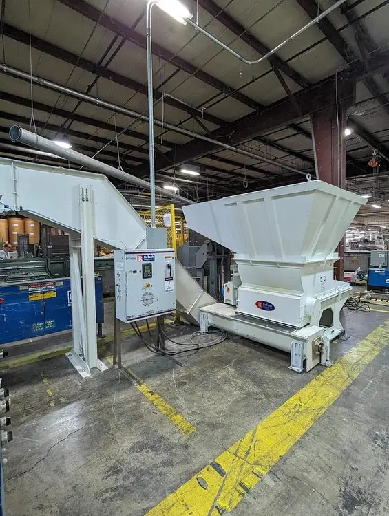 Used VECOPLAN RG 42/30 SWU SINGLE SHAFT SHREDDER + AUGER DISCHARGE & PADDLE TAKE-A-WAY CONVEYOR Dual Rotor or Single Rotor Shredders Ohio US | Black River Trading #1060387