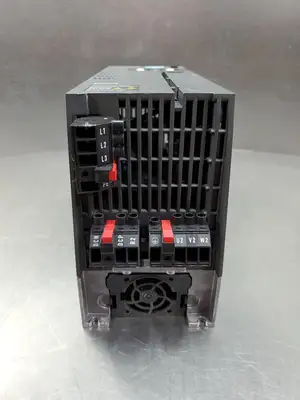 USED Siemens 6SL3210-1PE21-1UL0 SINAMICS PM240-2 Drive, 13.3A, 400-480V