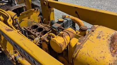 USED JOHN DEERE 300