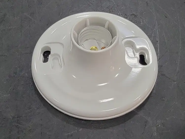 New | in-Stock LEVITON 8829-CW4 Lighting British Columbia CA | Lenmark #254758