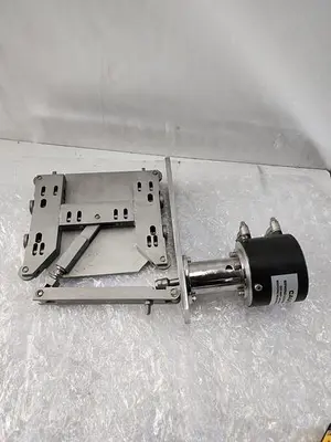 8in MECHANICAL CHUCK WITH MDC ACTUATOR