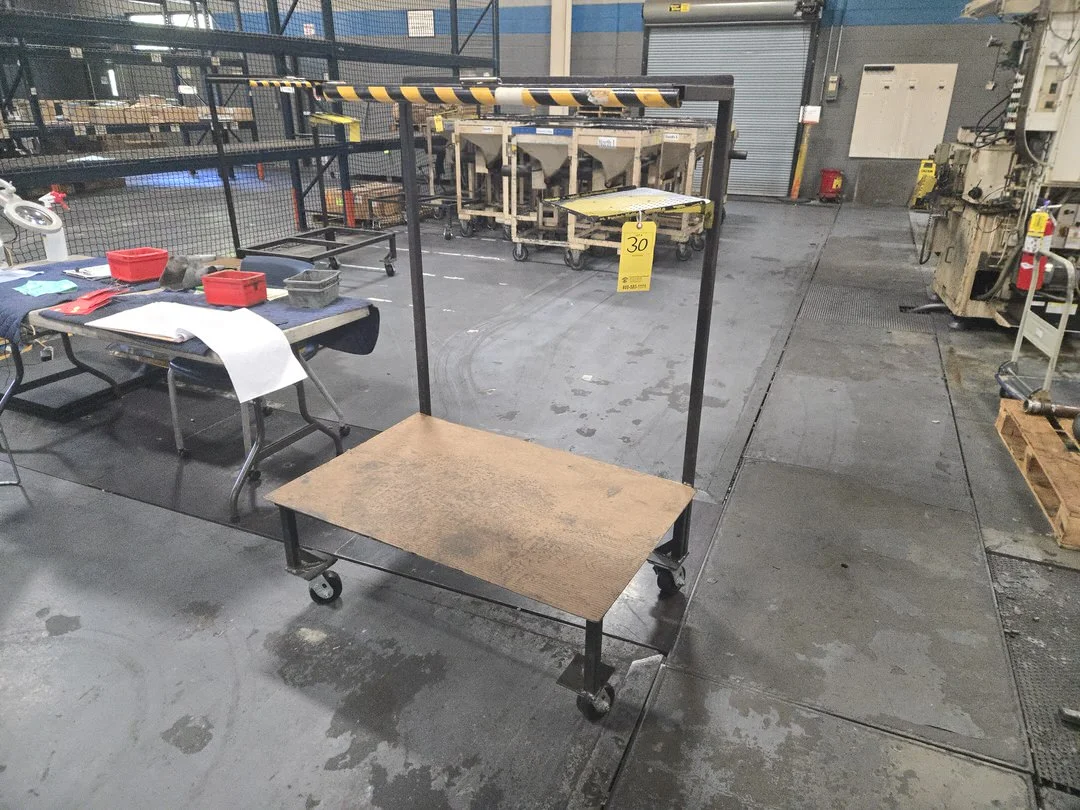 (1)Rolling Pallet Stand