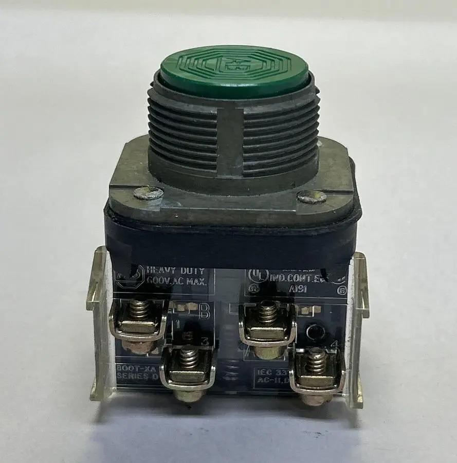 New | in-Stock ALLEN-BRADLEY 800T-A Miscellaneous Equipment (Electrical & Power) Ohio US | Surplus Asset Holdings #1210145