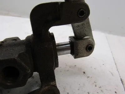 Bellows M082-218-03 3 Port Lever Operated Air Valve 1/4" Ports