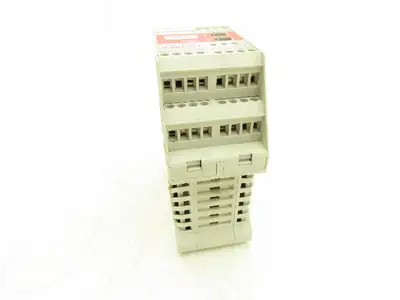 Euchner CES-A-AEA-02B Safety Relay Muting Module Unit 24VDC Din Rail Mount