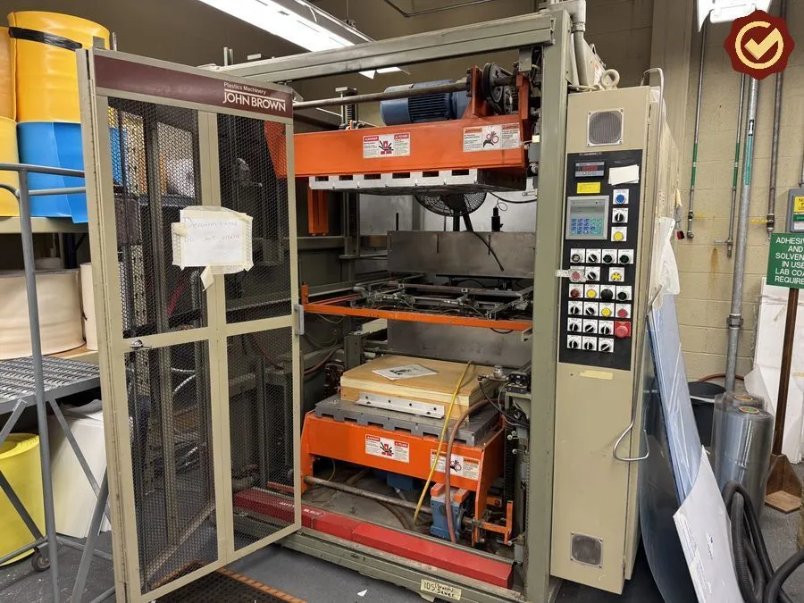Used BROWN M1300 Thermoforming Machines New York US | PlastiMach Corp #1420645