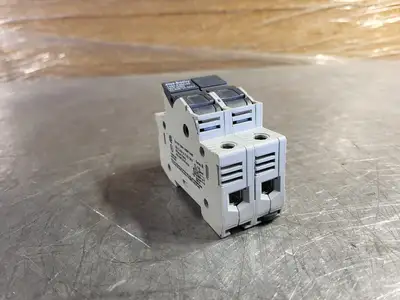 USED ALLEN-BRADLEY 1492-FB2C30
