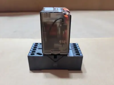 Used SCHRACK MT301024 Misc Electrical & Power Parts British Columbia CA | Lenmark #1439762