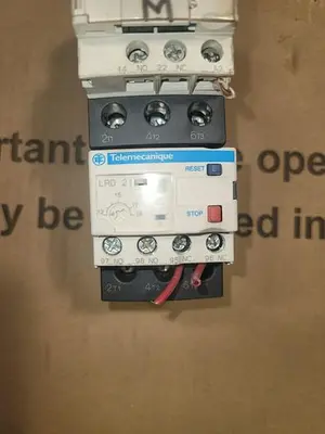 USED TELEMECANIQUE LC1D32
