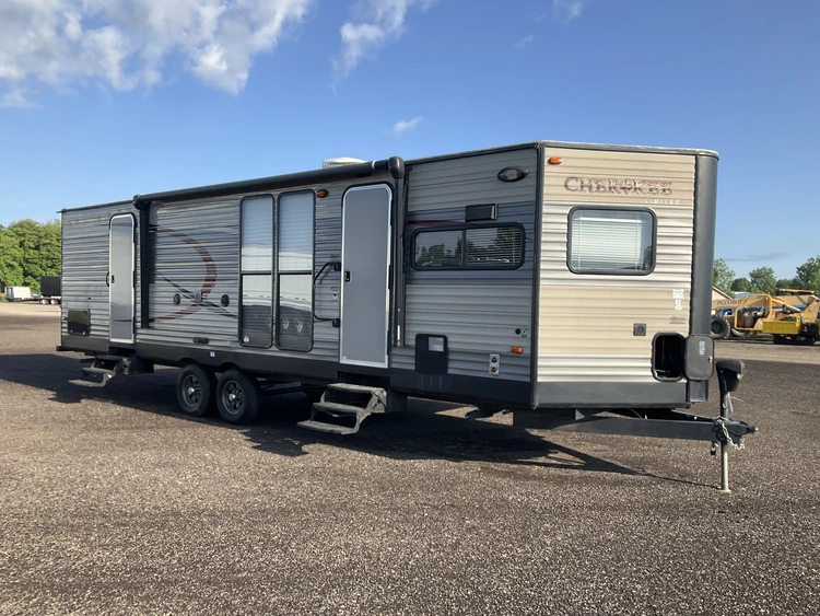 Used 2016 CHEROKEE 274VFK Campers, Caravans, Motorhomes Michigan US | Miedema Asset Management Group #1186829