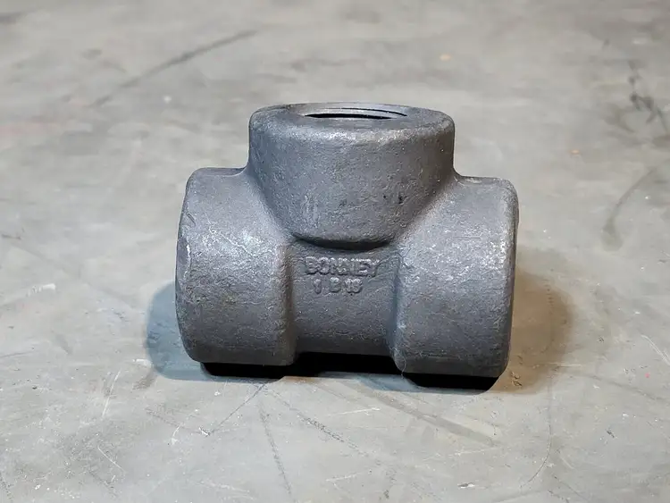 Used BONNEY FORGE 2607 Valves/Fittings British Columbia CA | Lenmark #255730
