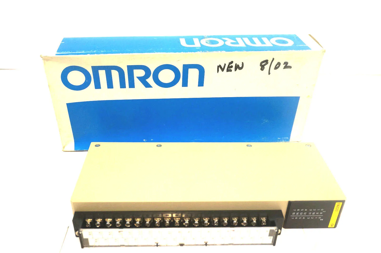NEW OMRON C500-OA223 PROGRAMMABLE CONTROLLER 3G2A5-OA223 C500OA223