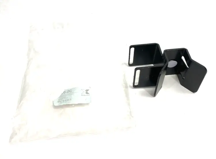 New | in-Stock Axelent X-Guard Telescopic Sliding Door Joining Bracket NO HARDWARE Locksmith Equipment/Supplies Michigan US | Maverick Industrial Sales #1413529