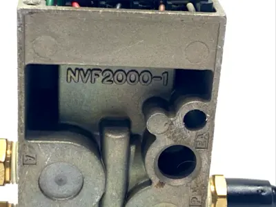 NVFS2100-3F | SMC  Solenoid Valve 4/5 Port NVF2000-1 Base - Used