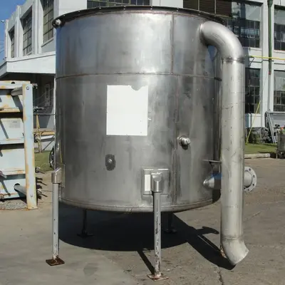 SPC7117  Tank 1100 gallon vertical tank, Stainless Steel, dish