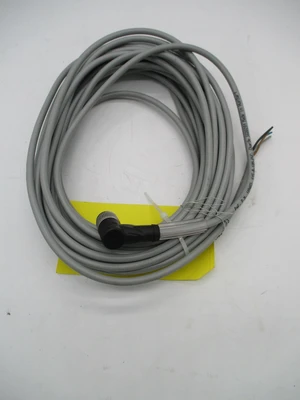 NEW Pepperl V15-W-10M-PVC