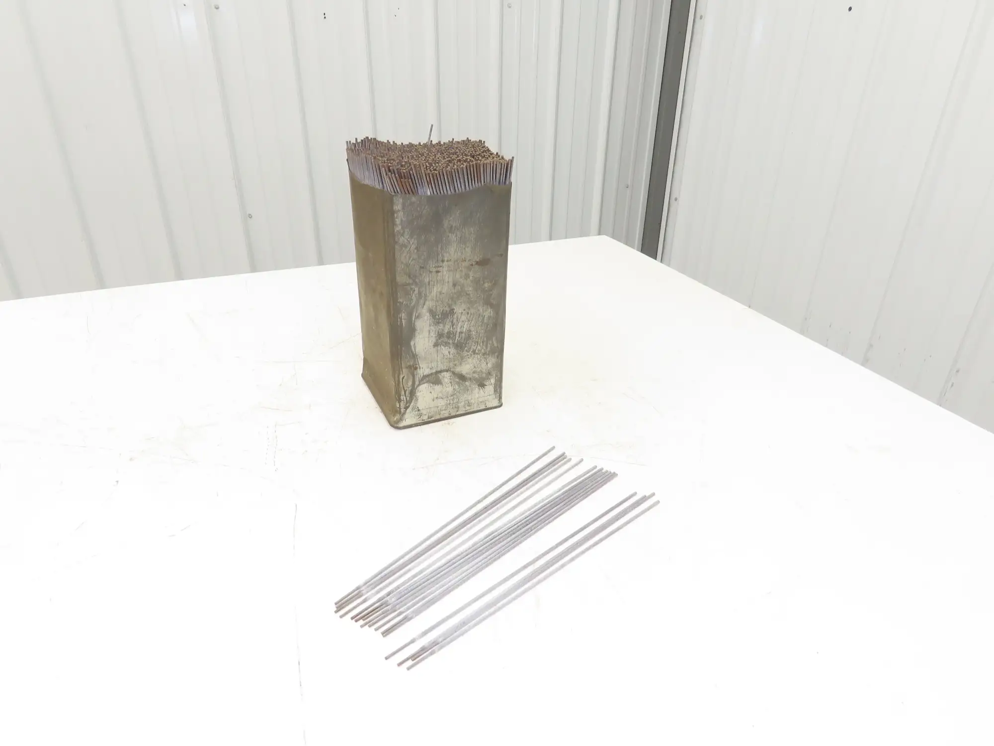 Lincoln Electric E6010 Fleetweld Welding Electrode 3/32"x12" 50lb Can Stick Weld