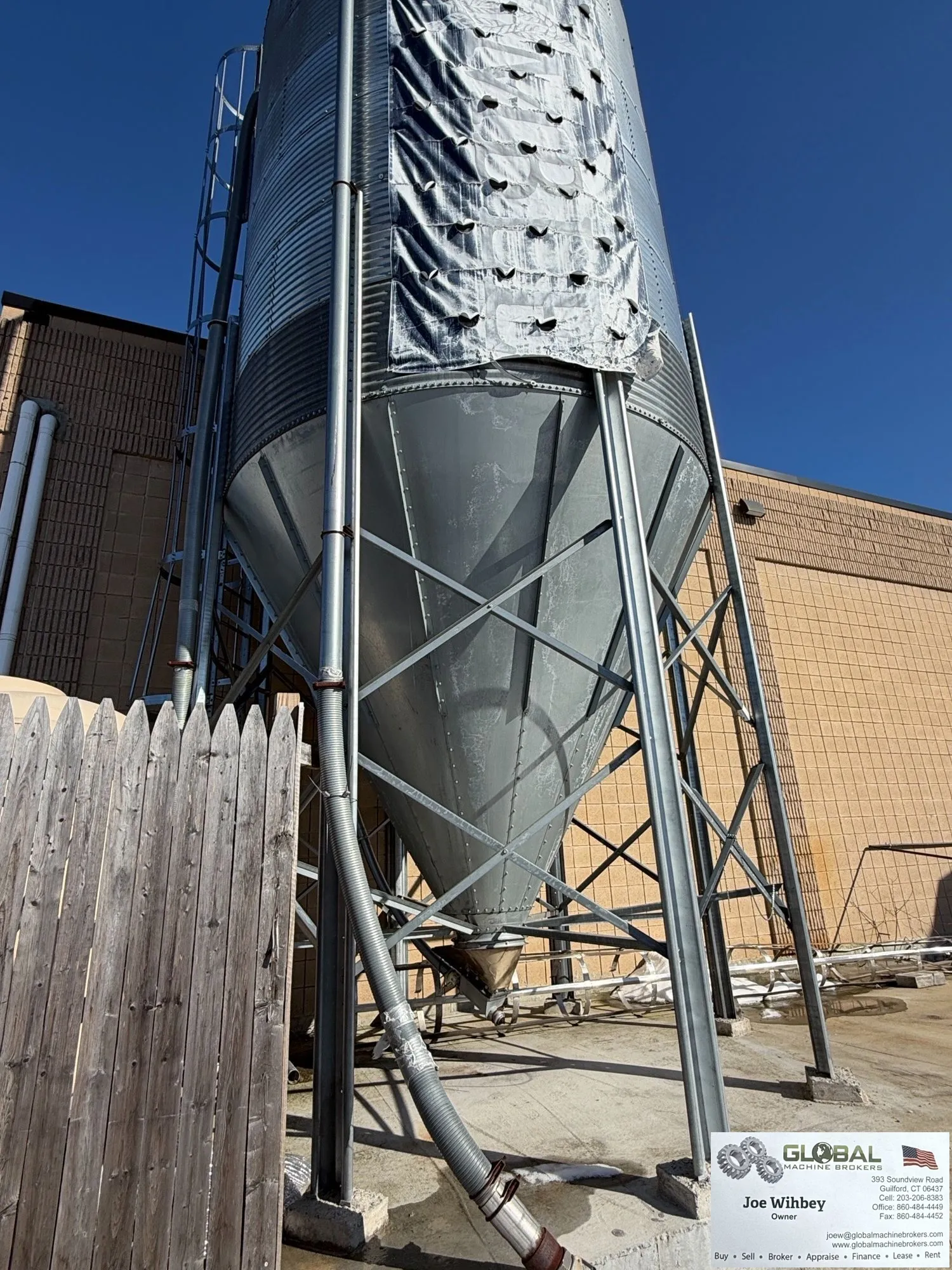 2015 Sioux Steel Co 12' Diameter 6 Row 1842 Bushel Galvanized Silo Hopper