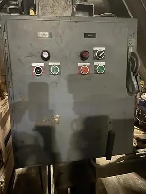 10 Cu Ft SS V blender with liquid/solids bar