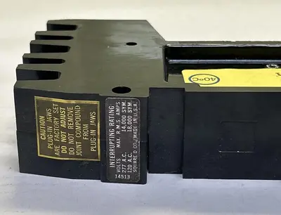Used SQUARE D FY14020B Circuit Breakers | Surplus Asset Holdings #1189498