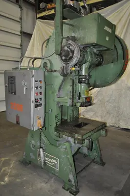 USED SOUTH BEND JOHNSON 60 FW-AC