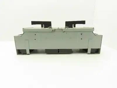 Siemens V7E3633R Vacu-Break Switch Disconnect Dual Twin 600V 100A 3Ph Fusible