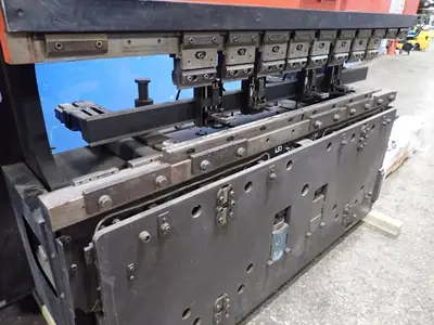 USED AMADA FBD1025