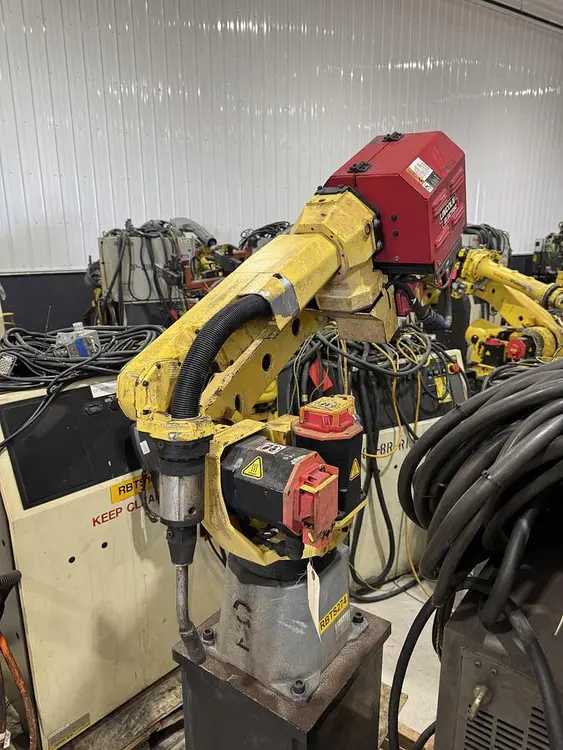 Used 2010 FANUC ARCMATE 100IC Robots Michigan US | Aucto #1306889