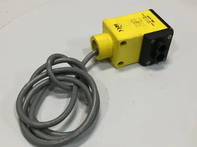 USED BANNER ENGINEERING Q45VR2F