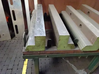 USED FAVRIN PHLS 3100 X 30 MM CNC