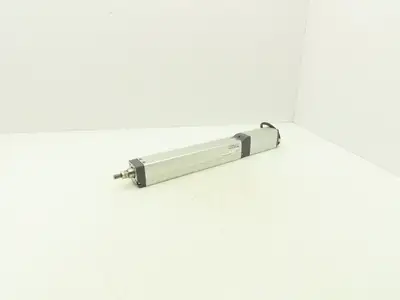 IAI RCP4-RA5C-I-42P-6-200-P3-M-B Motorized Ball Screw Robo Cylinder 200mm Stroke