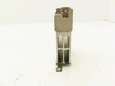 Omron G32A-A10-US Power Device Cartridge 100-240VAC 10A 24VDC