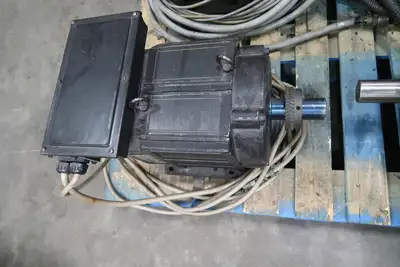 5.5/.3.7 kW, 200 volts, 500/6000 rpm Spindle Motor UAASKB-06CA3