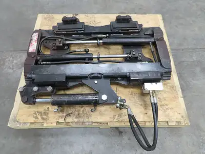 Cascade Forklift Class 3 SideShift Fork Positioner Attachment 20"x 41" W 10000lb