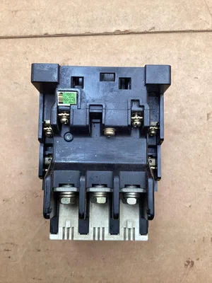 Fuji Electric SC-3N Magnetic Contactor; 4NC2H0; 3 P
