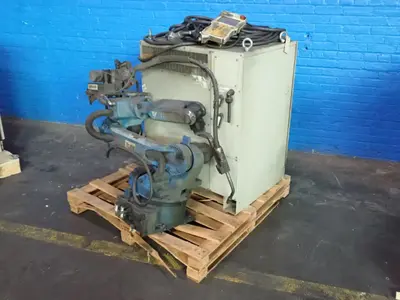 USED 2013 YASKAWA MOTOMAN MH6