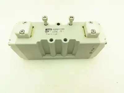 Parker H28WX000XXC Pneumatic Valve Double Remote Pilot 3 Position 5/3 Air