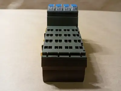 NEW GE FANUC IC220MDL754